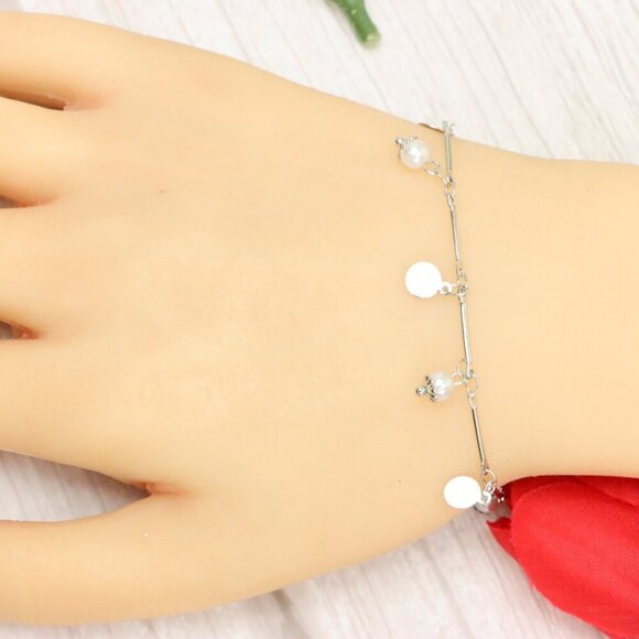 "Trendy Handmade Bracelet – A Thoughtful Gift for Girls & Women | UNVRC1110 - Picture 3 of 10